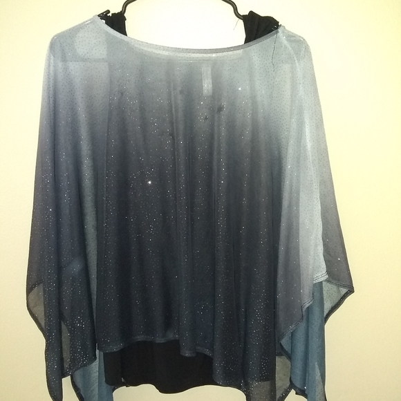 Two piece top - Picture 1 of 11